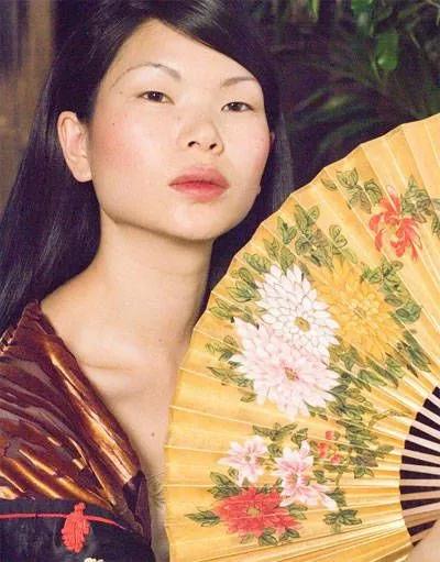 吕燕长得这么丑为什么能火,吕燕怎么成名的