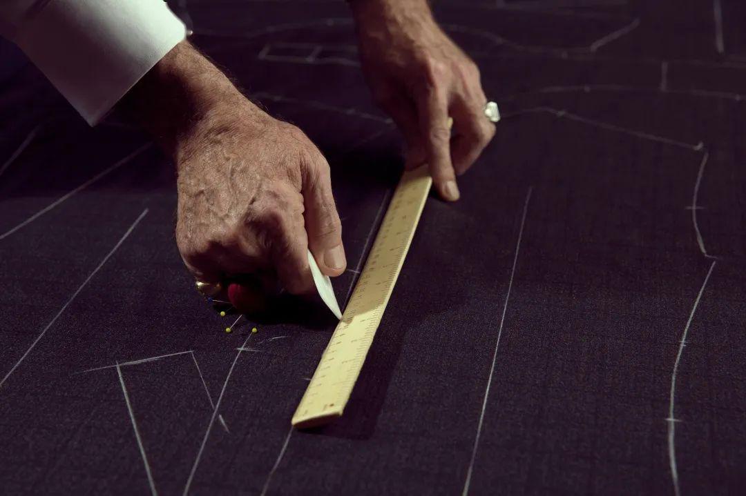 浣庤皟鐨勭敺鍚屼簨,娌夐粯瀵¤█鐨勭敺鍚屼簨