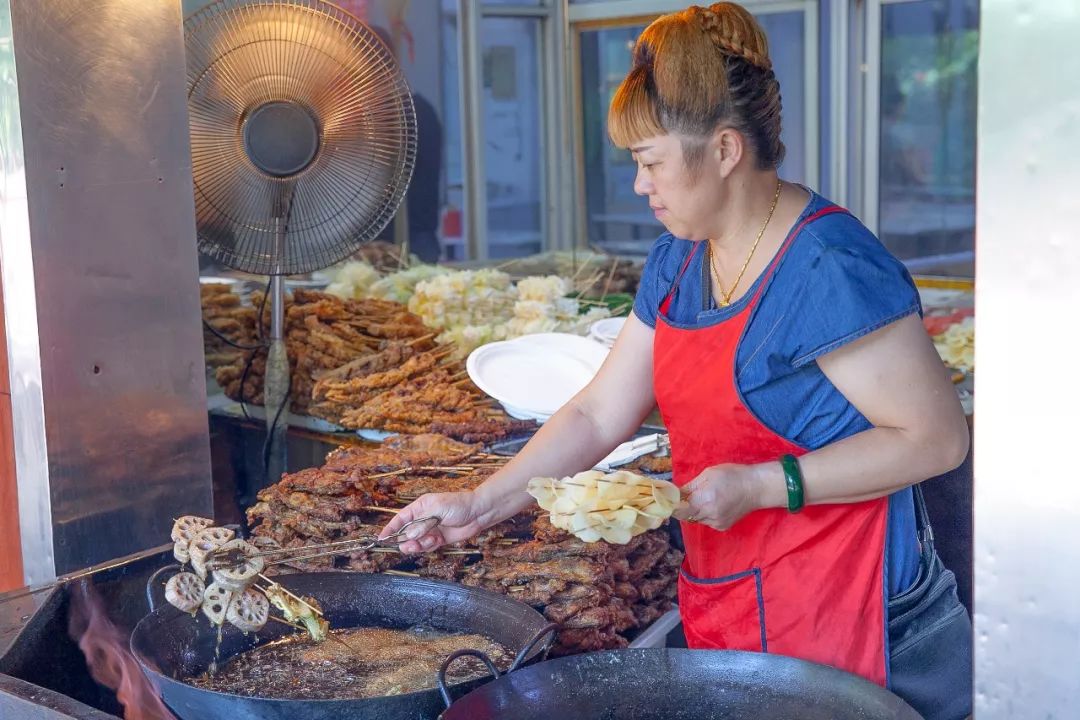 武汉人，等摘下口罩，我们一起去吃这50家店好吗？