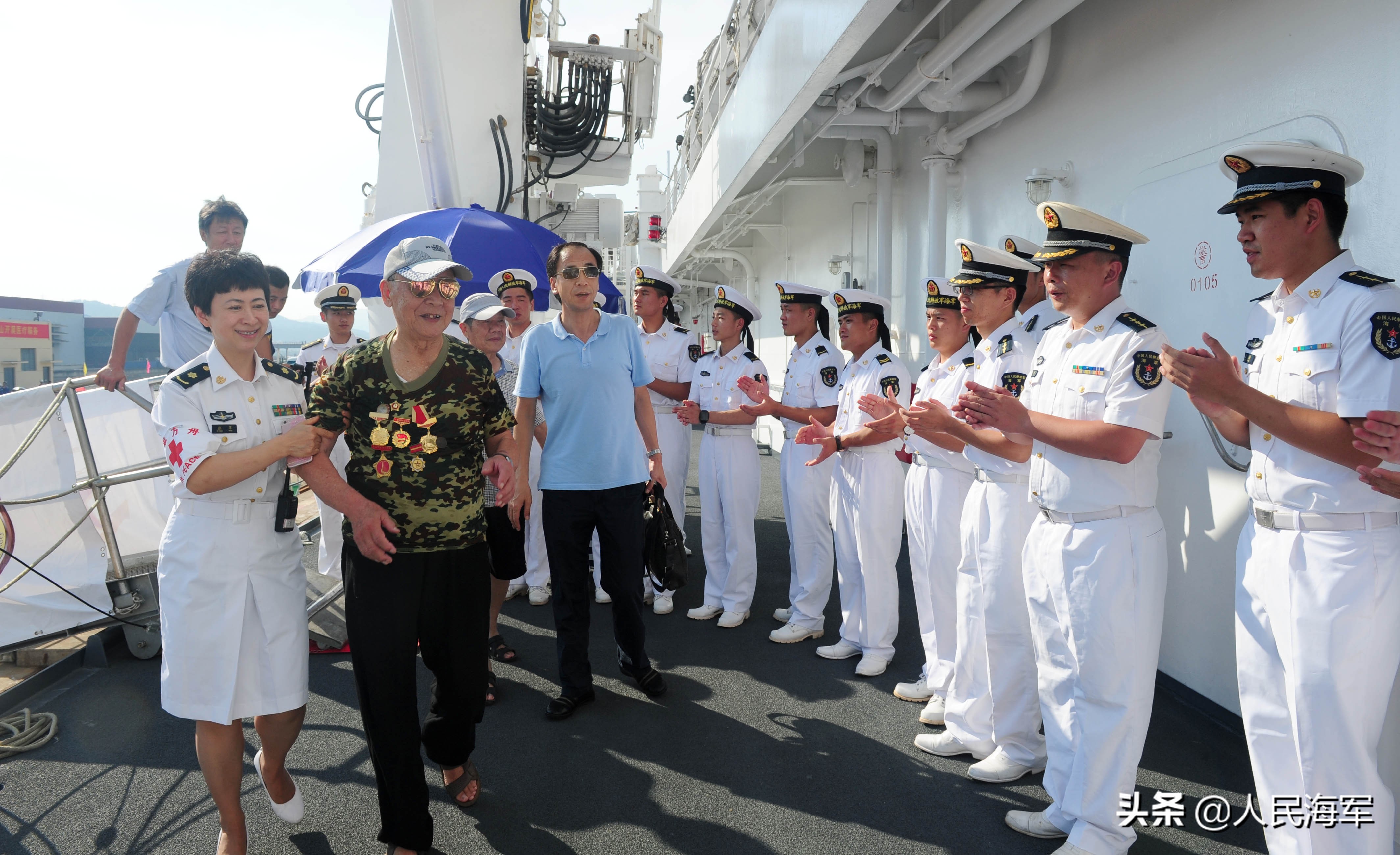 “请让我再亲吻一下祖国”—海外华人华侨眼里的和平方舟