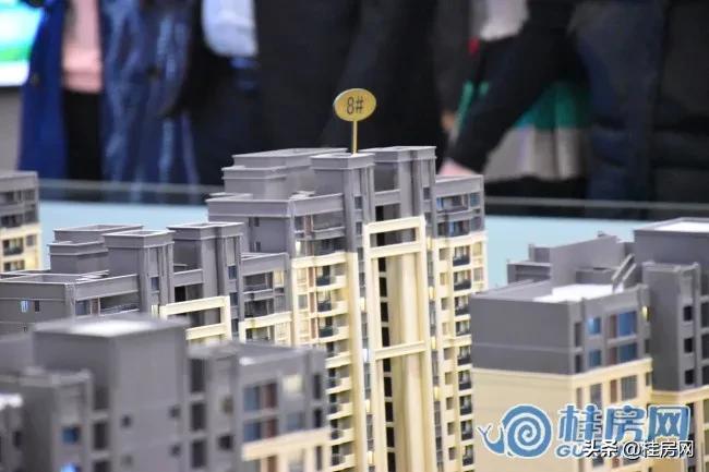 桂林市内房价多少钱一个月,桂林市平均工资是多少