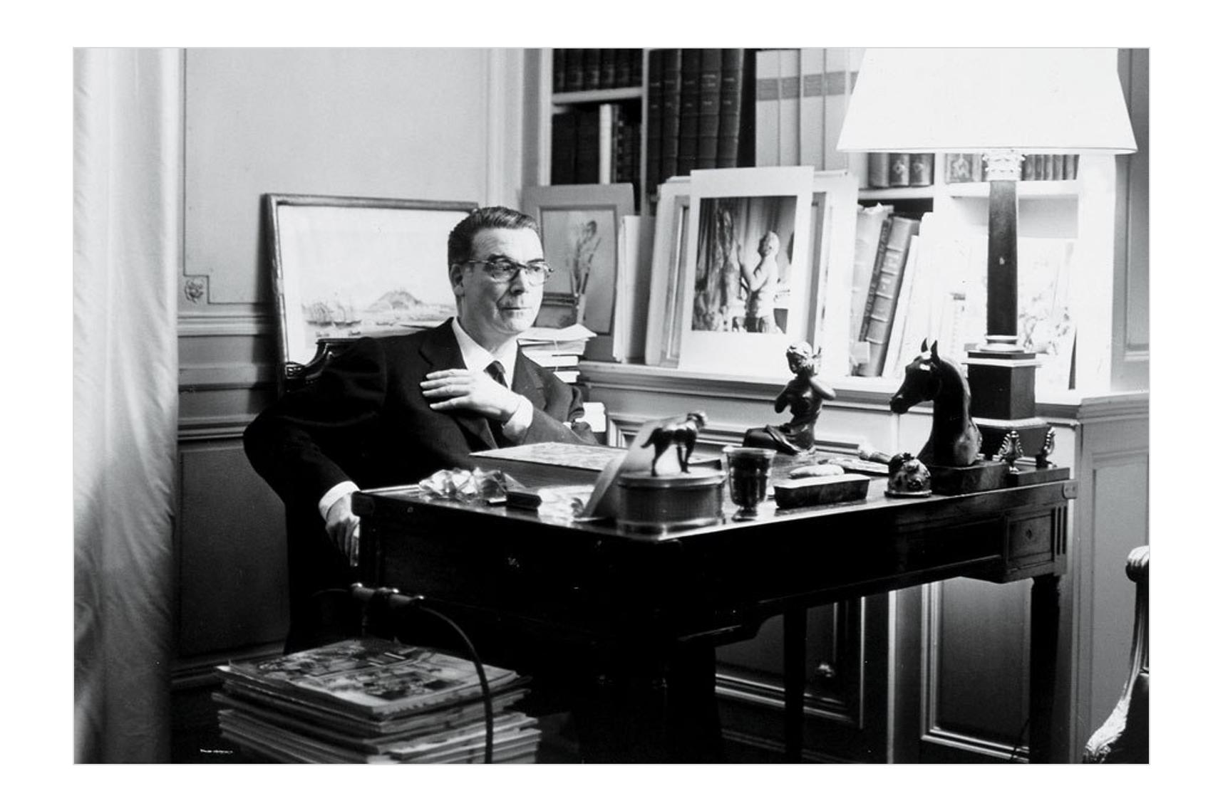 巴黎世家为何被淡忘,巴黎世家的创始人以及创始时间