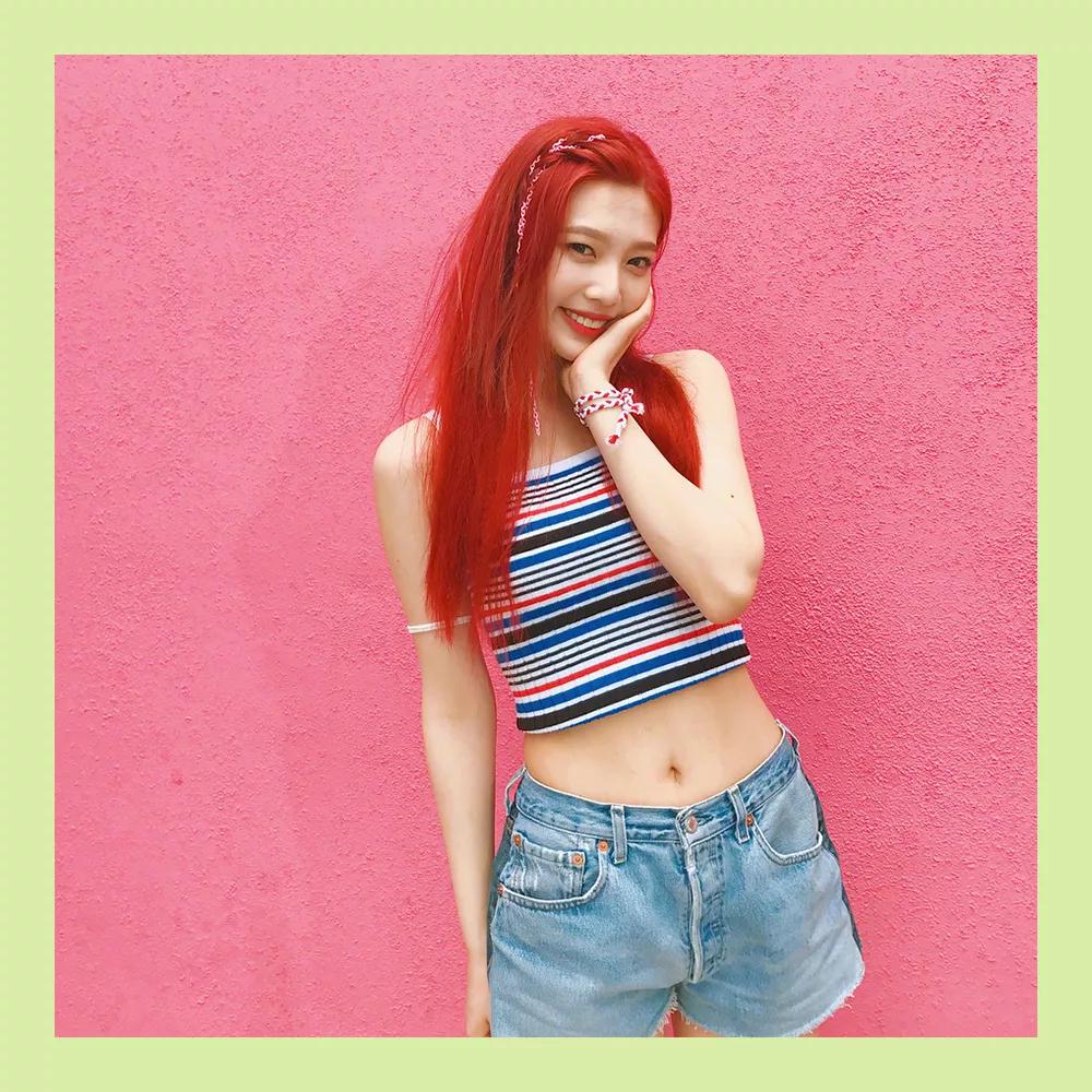 朴秀荣为什么叫果汁美貌,joy朴秀荣穿衣风格