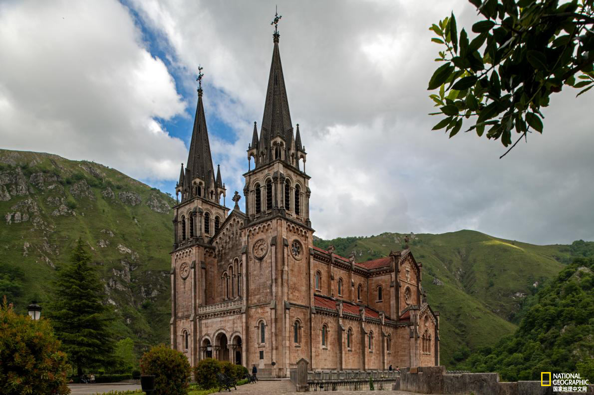 阿斯图里亚斯与西班牙的关系,西班牙阿斯图里亚斯