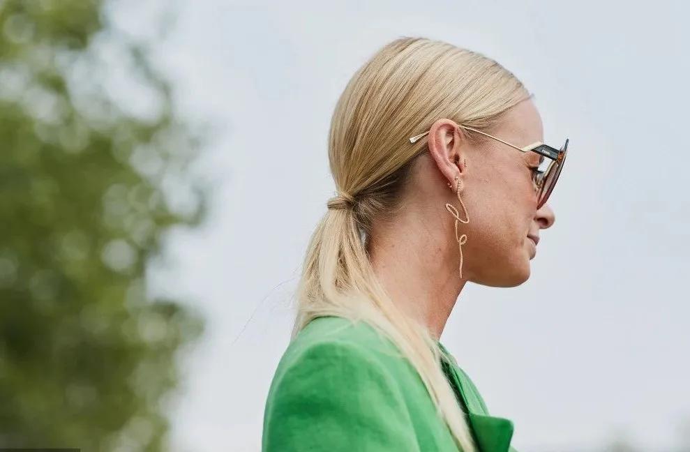 欧阳娜娜同款耳环怎么戴,欧阳娜娜耳环