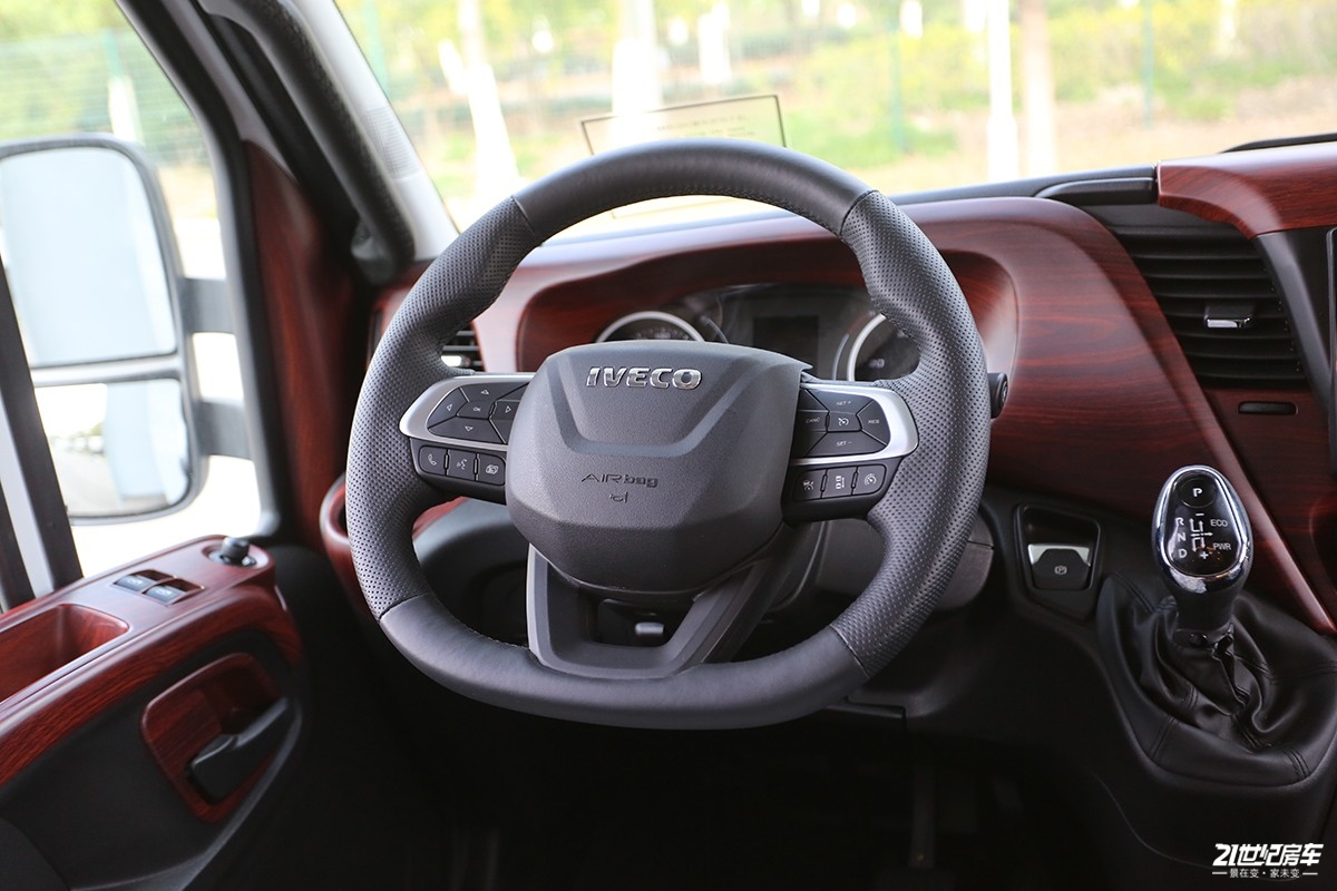 定价超百万的国产车,戴德e途promax房车228万