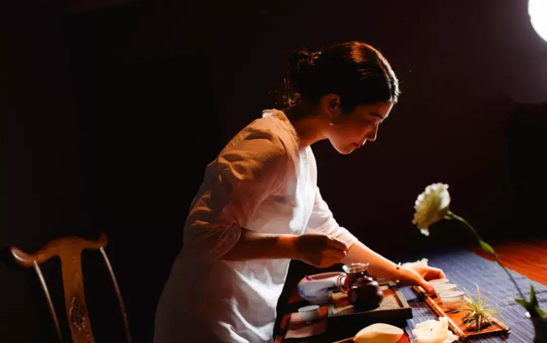 请问你对七情六欲怎么理解的,给我解释一下什么叫七情六欲