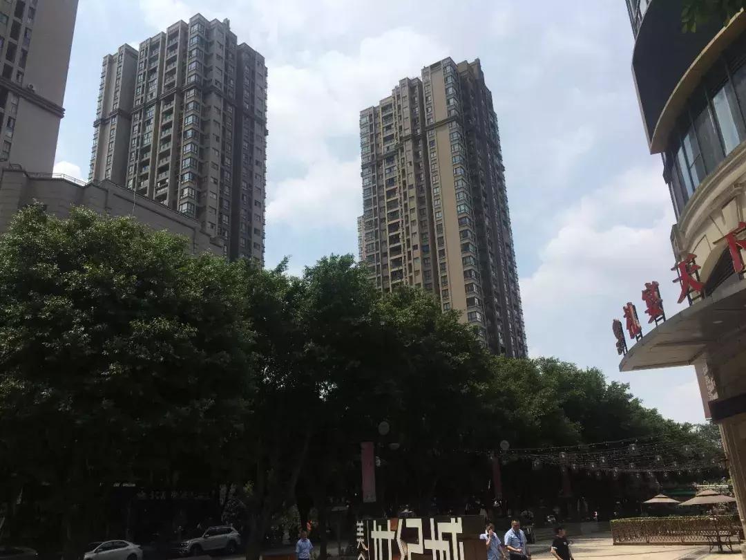 重庆南坪失败的商业地产,重庆一商圈成空城