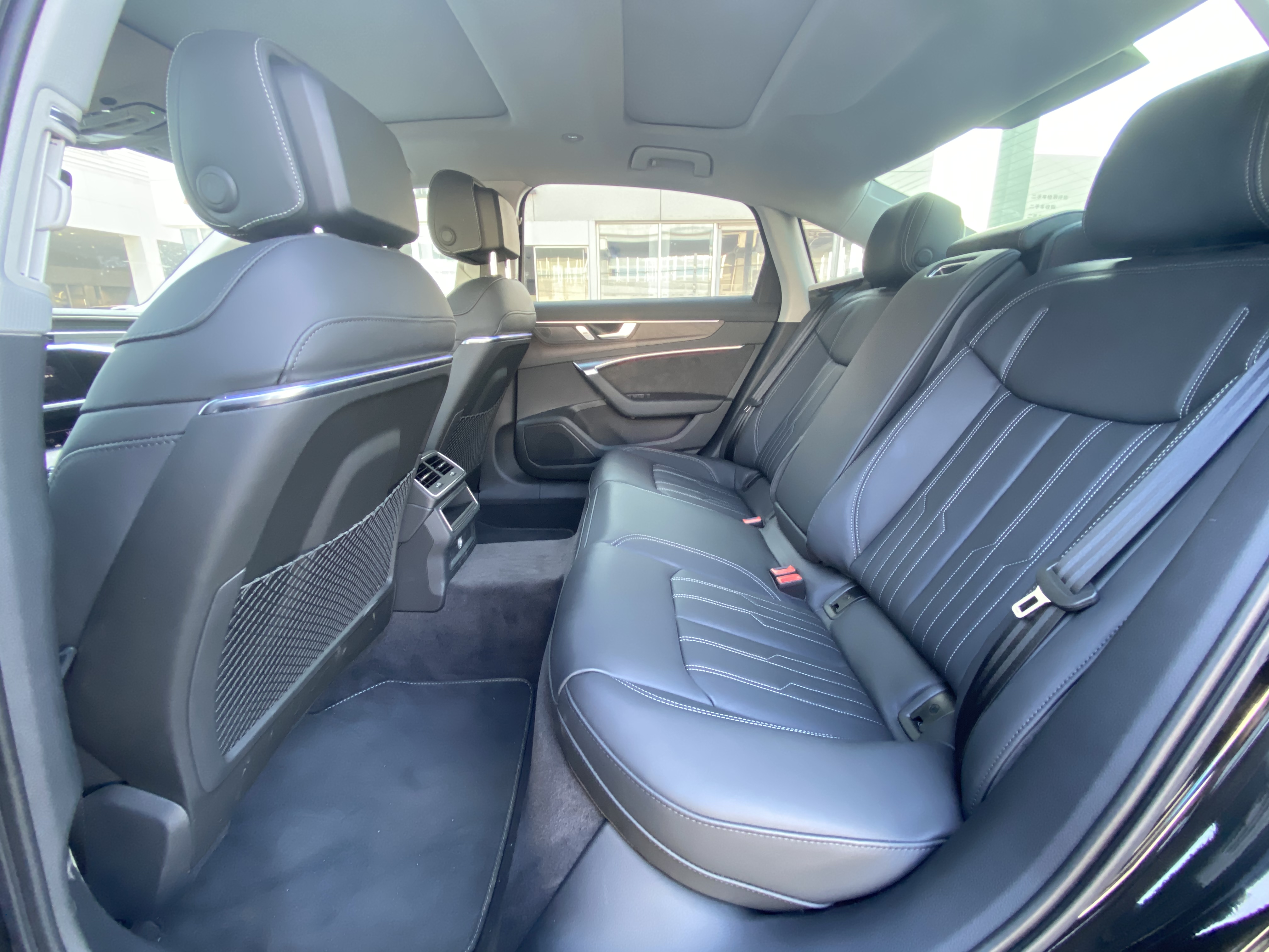 2020奥迪a6l45quattro臻选动感型,2019款奥迪a6l豪华动感试驾