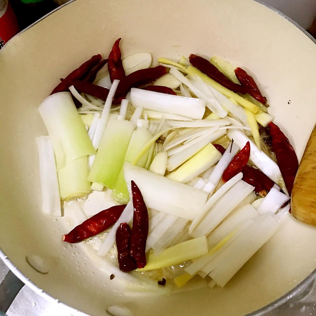 学做大葱炒羊肉,大葱羊肉炒什么好吃又简单