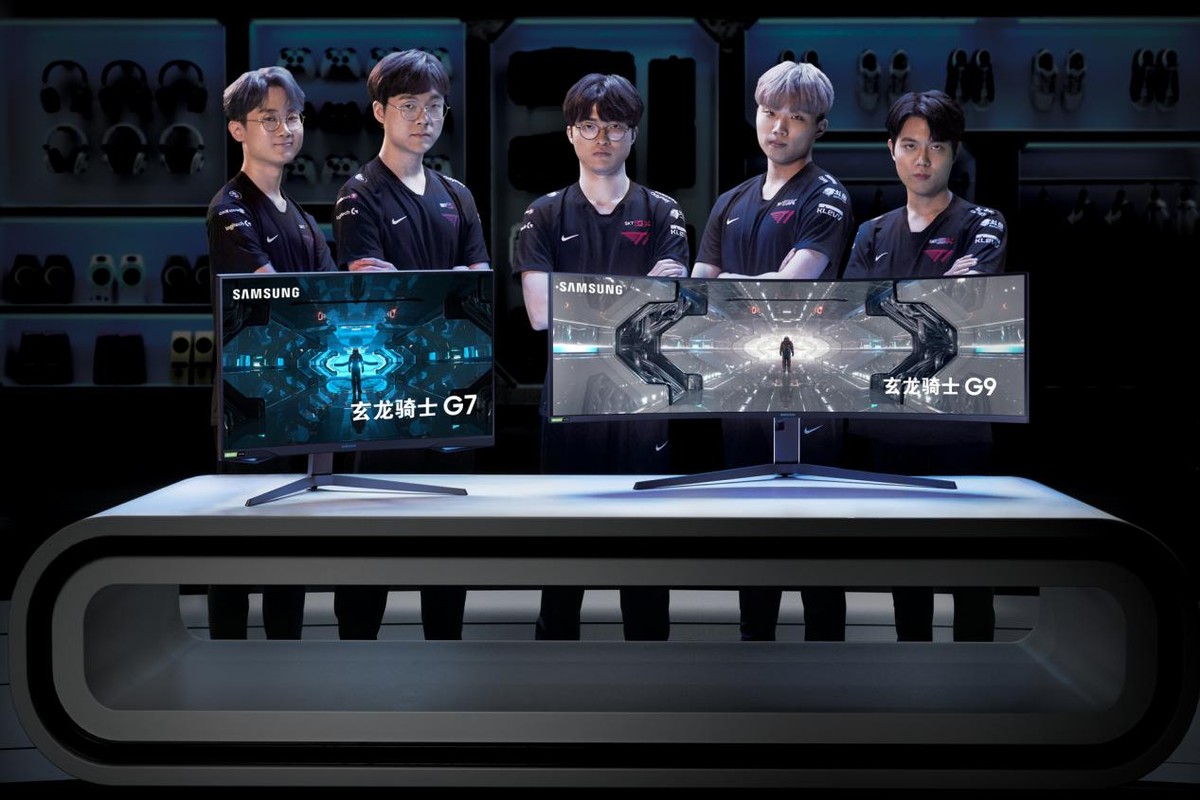 s11赛季显示器,s11选手用的显示器