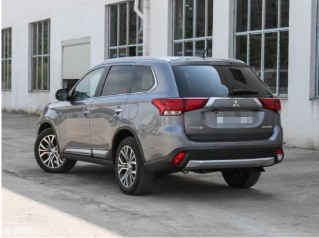 欧蓝德高速120方向盘抖动怎么回事,05款欧蓝德起步抖动