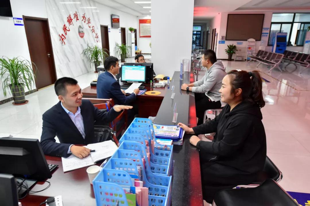 书写温暖人心的民生答卷,病有所医一份温暖的民生答卷视频