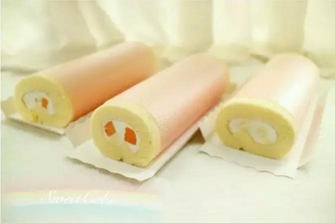 蛋糕卷不开裂的做法,蛋糕卷不开裂的技巧有哪些