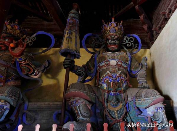 鲁迅东方美神老照片,鲁迅先生的倒坐观音像