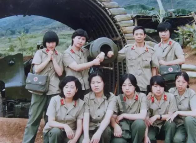 自卫反击战牺牲的烈士场景,反击战烈士牺牲视频