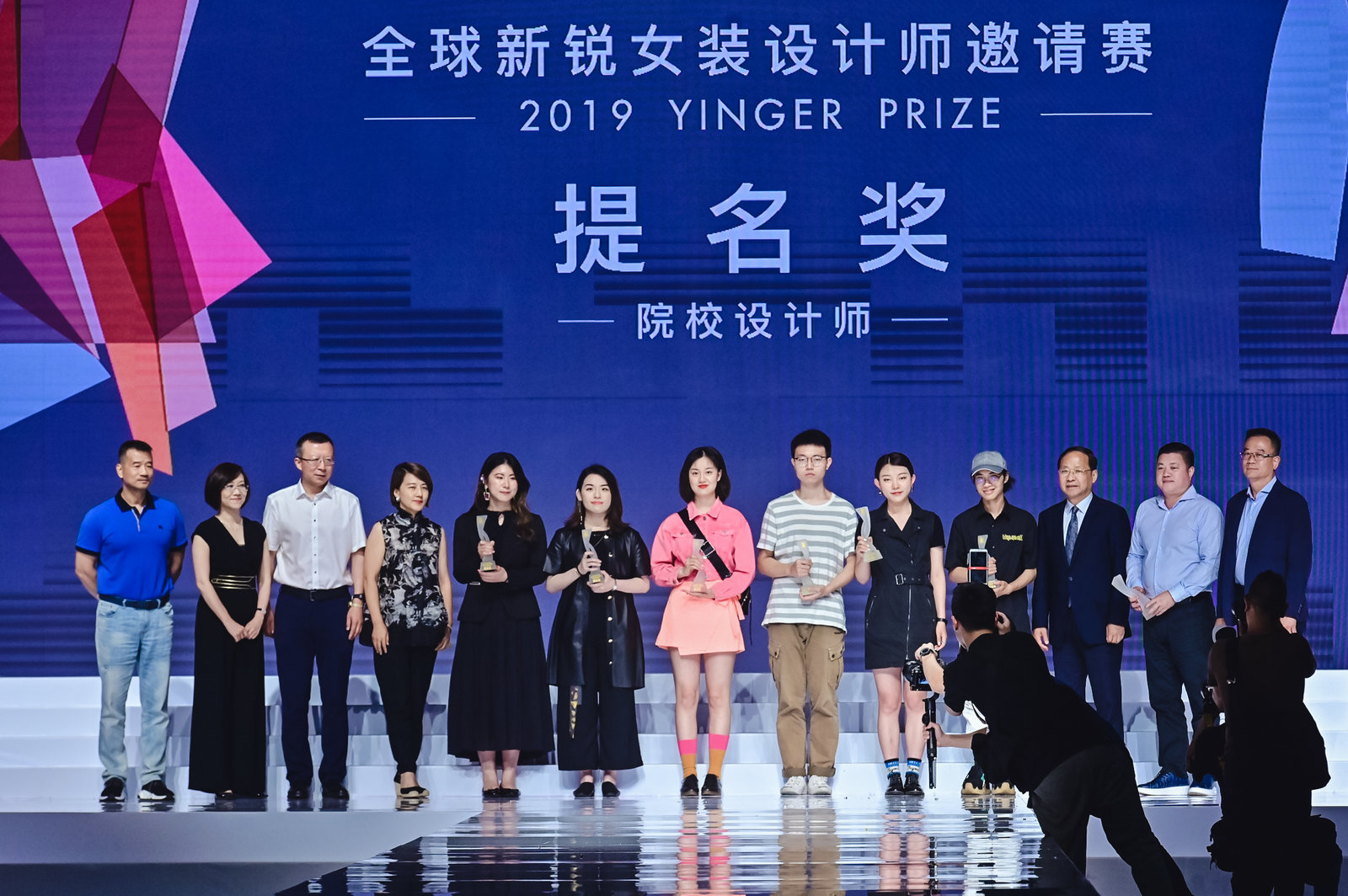 褰卞効闆嗗洟鐞嗗康,褰卞効鏃跺皻闆嗗洟鍙戝睍鍘嗗彶