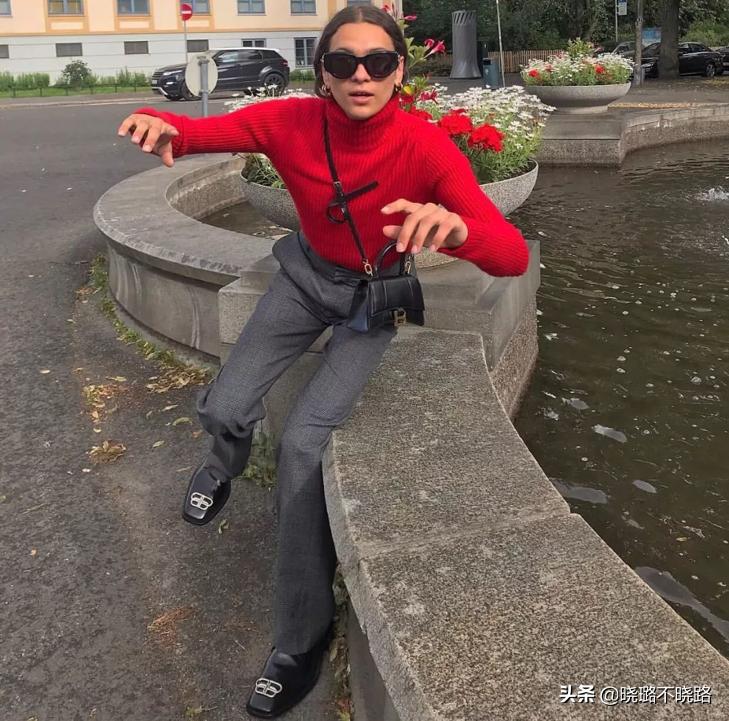 方头鞋和尖头鞋哪个显腿细,圆头鞋和方头鞋显腿型