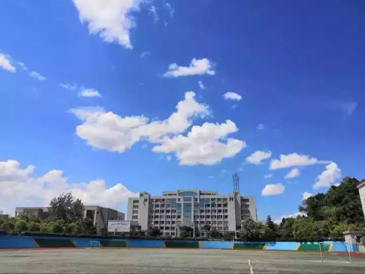 这个秋天，我们在萍乡学院等你