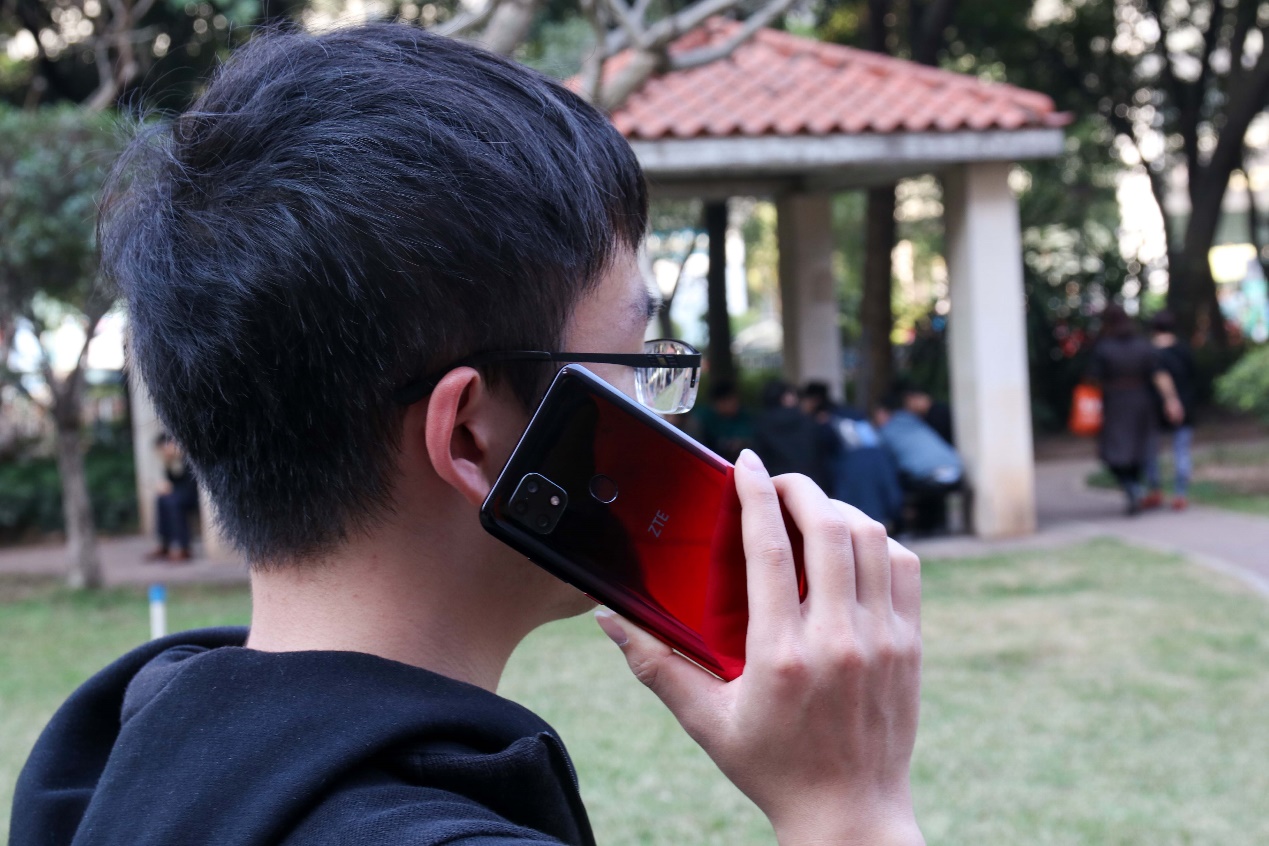 中兴bladev2020smart孝心版跑分,中兴blade20孝心版拆机