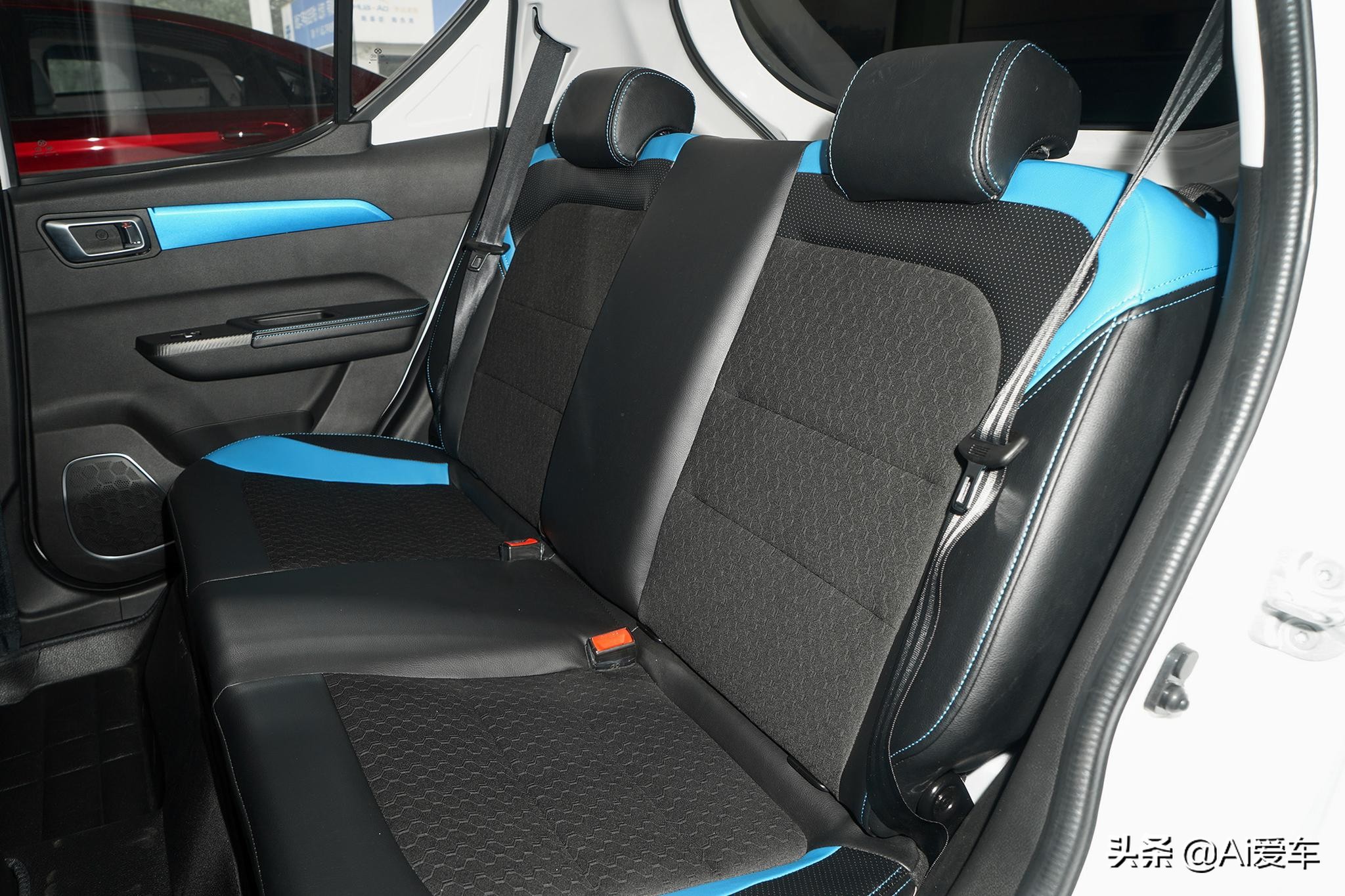 便宜省油电动汽车续航里程长,便宜好养的代步车