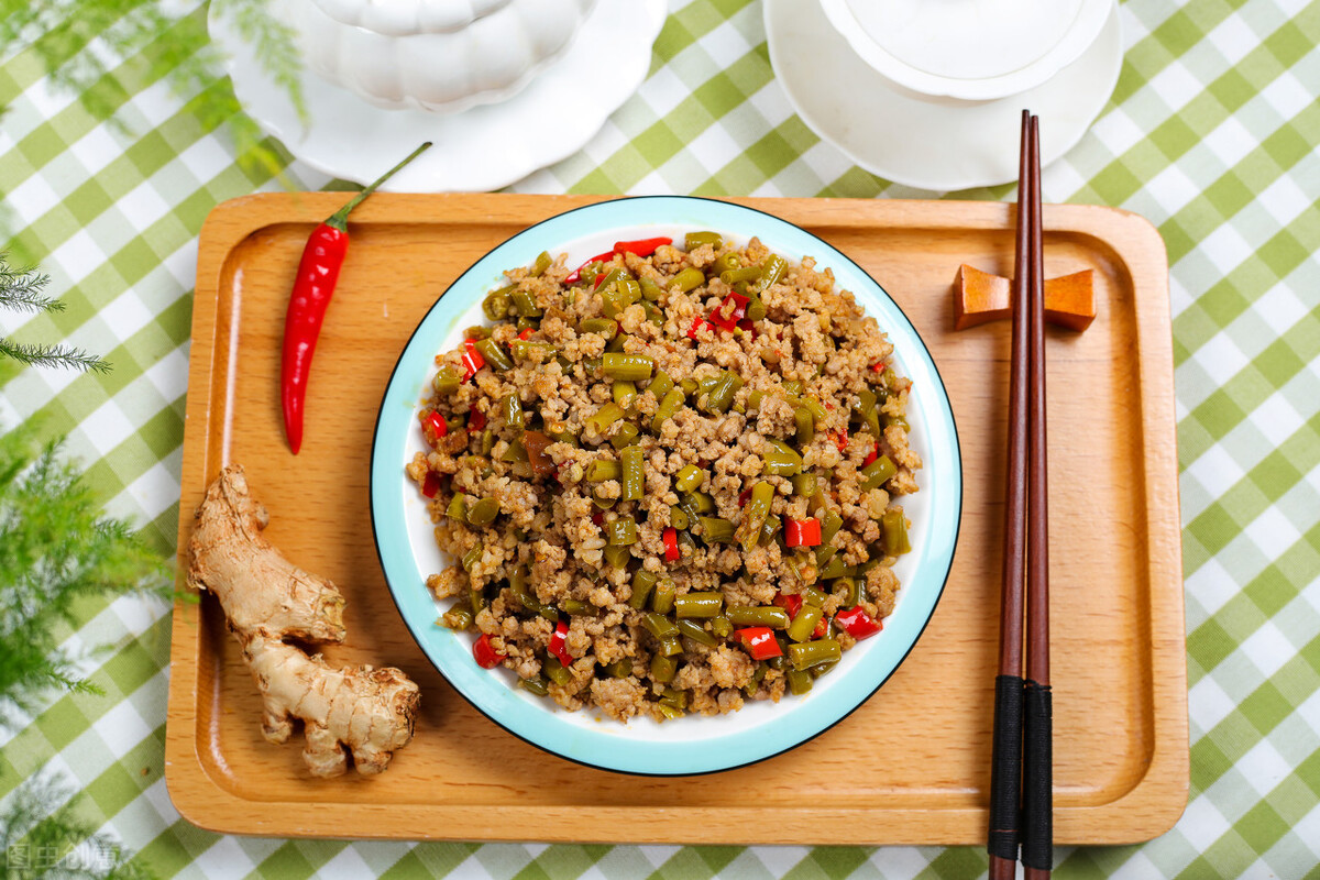 酸豆角泡太咸了怎么去咸味,酸豆角太咸了怎么去咸味