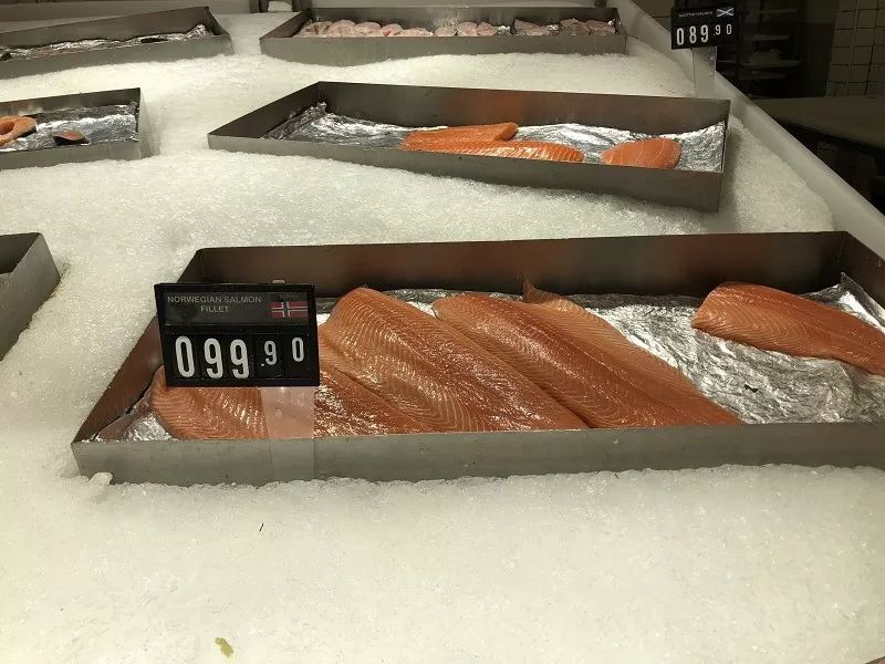 迪拜生活真实工资,在迪拜怎么降低生活成本