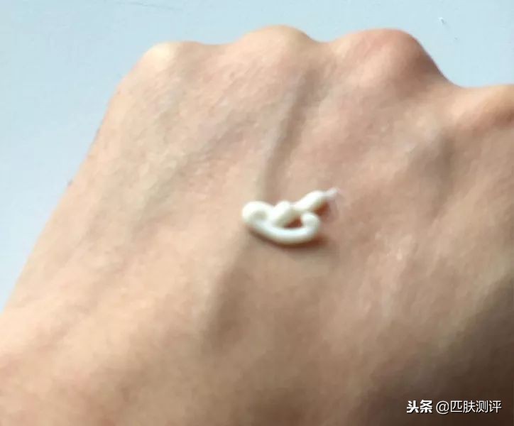 平价美白精华测评视频,淡化痘印精华平价美白