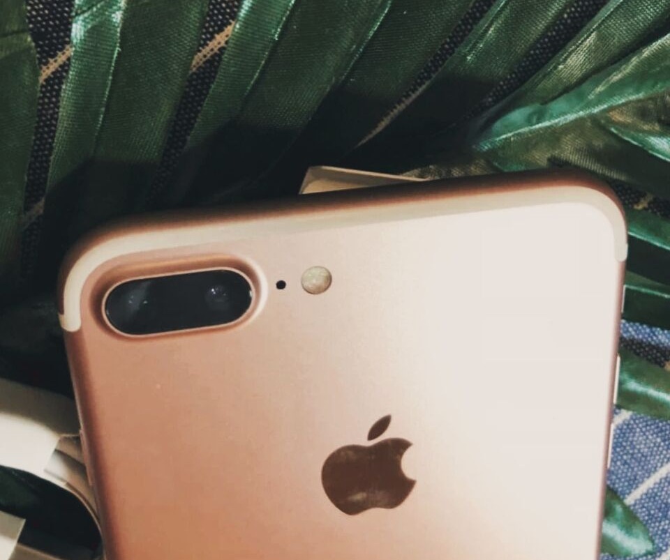 又骗我买苹果手机？咱们可不轻易上当，看iPhone7P是如何忽悠人的