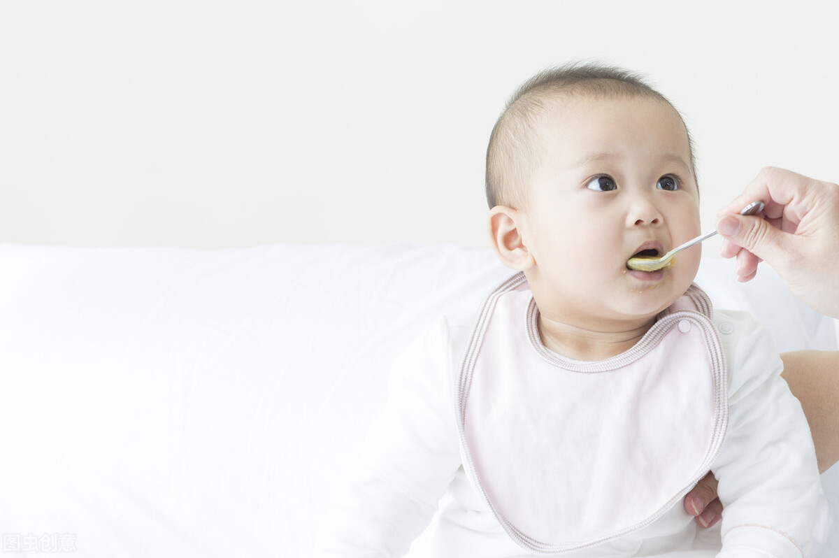 宝宝八个月有中度贫血,6个月的宝宝贫血吃什么辅食最快