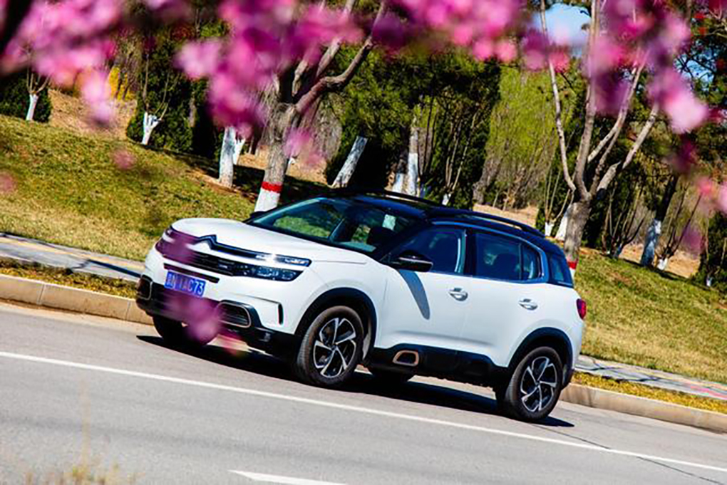 雪铁龙c5天逸试驾1.8t第一视角,试驾雪铁龙天逸c5