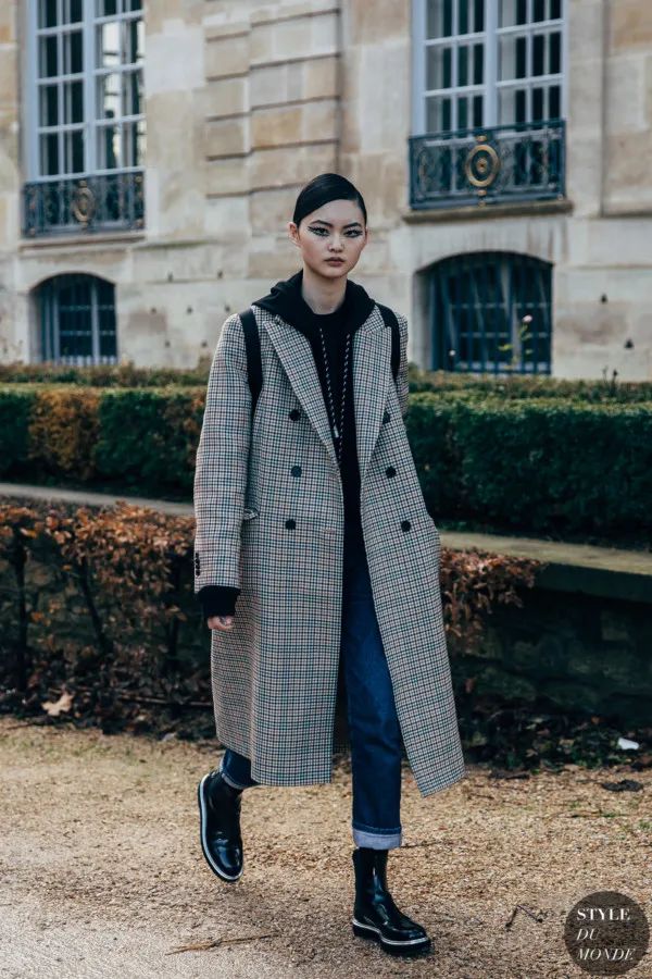 你还在买这么贵的大衣吗,买了件比较贵的大衣有些后悔