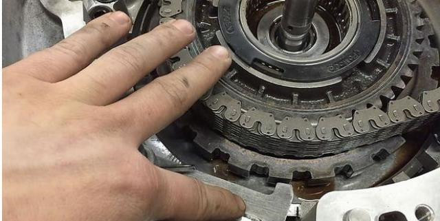 高速行驶怎么防止挂入l挡,高速行驶挂入n挡怎么办