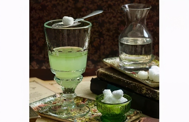 《柯南》里都用过哪些酒给人物命名？