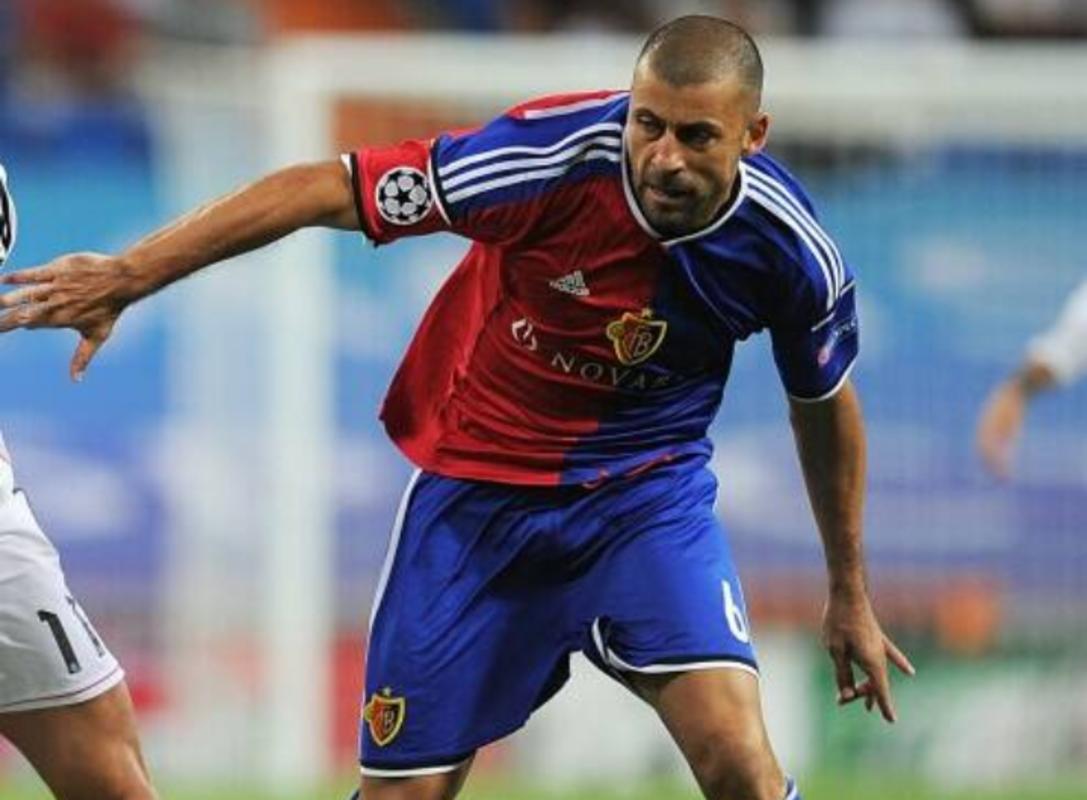 足坛后卫top10,当今足坛十大后卫排名