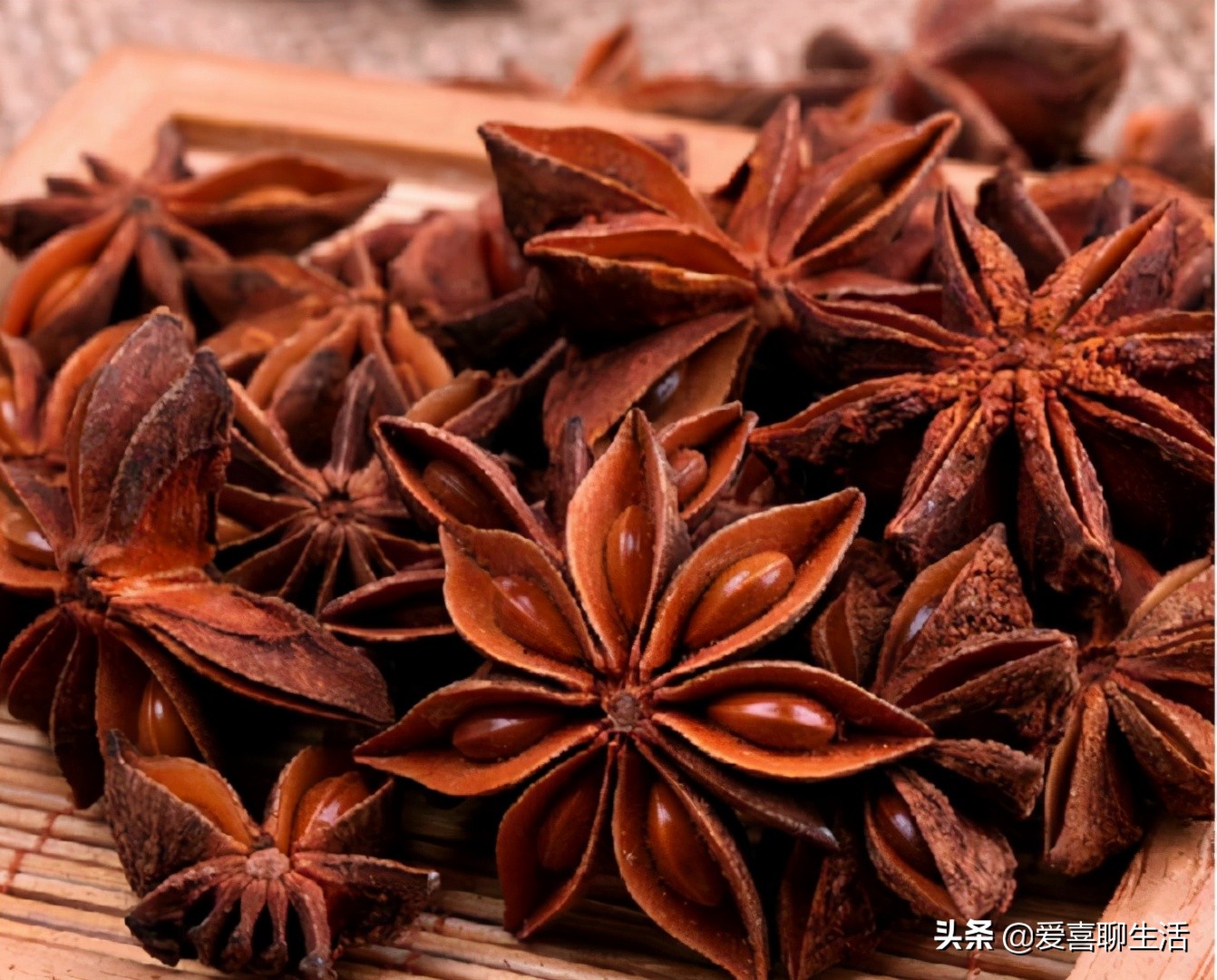 假八角和真的八角有什么区别,八角有毒的鉴别方法