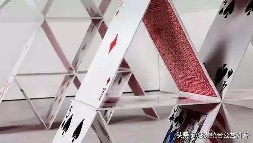 培养孩子穿鞋系鞋带好处,让宝宝系鞋带锻炼孩子什么