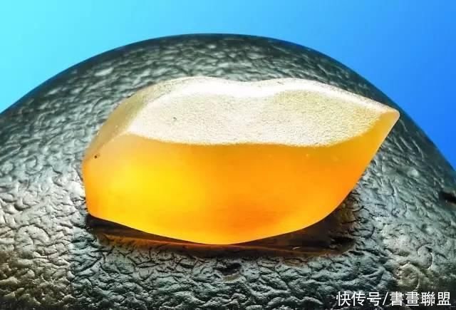 新疆金丝玉青花手镯,正品金丝玉手镯