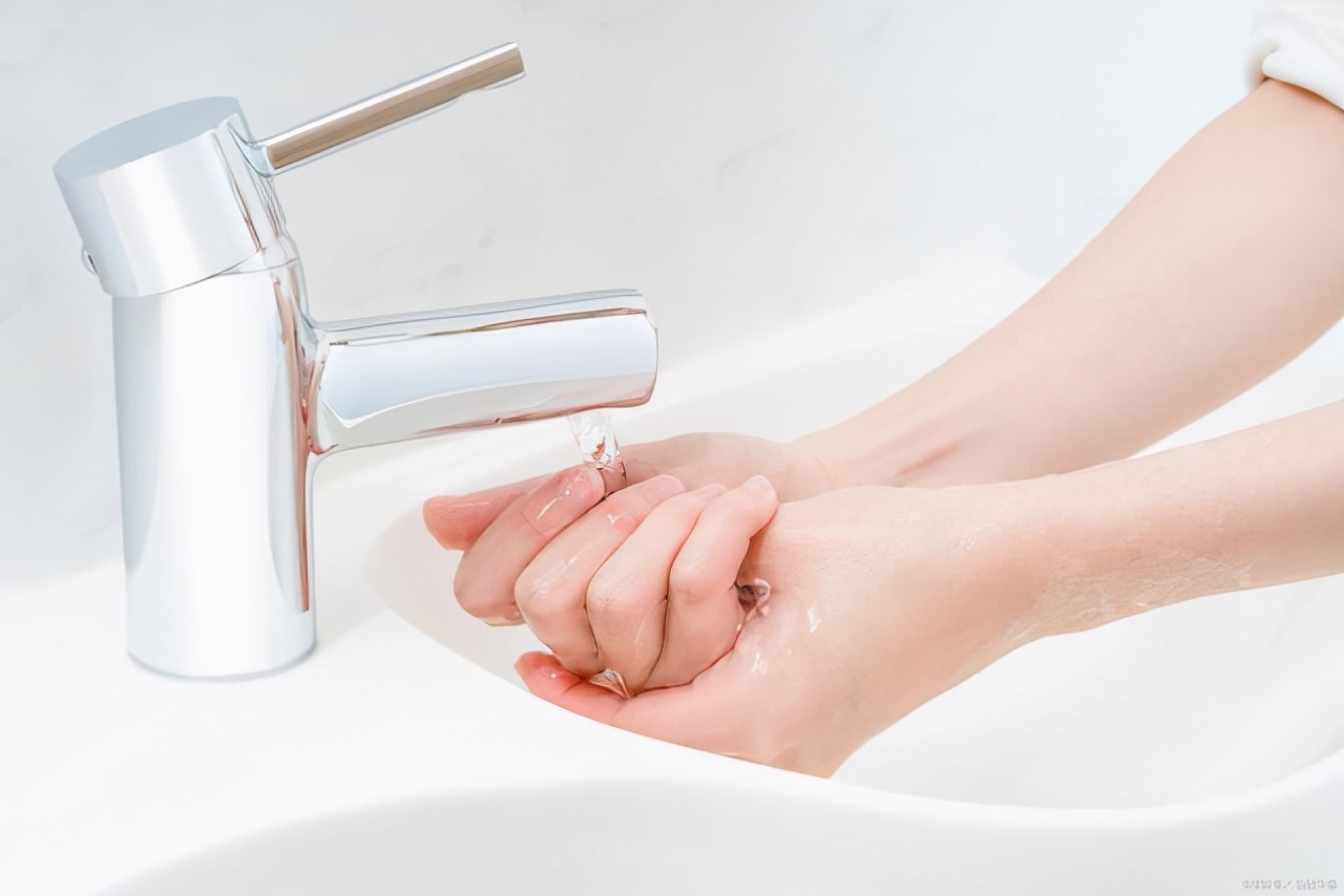 初次佩戴美瞳注意事项,美瞳佩戴注意事项