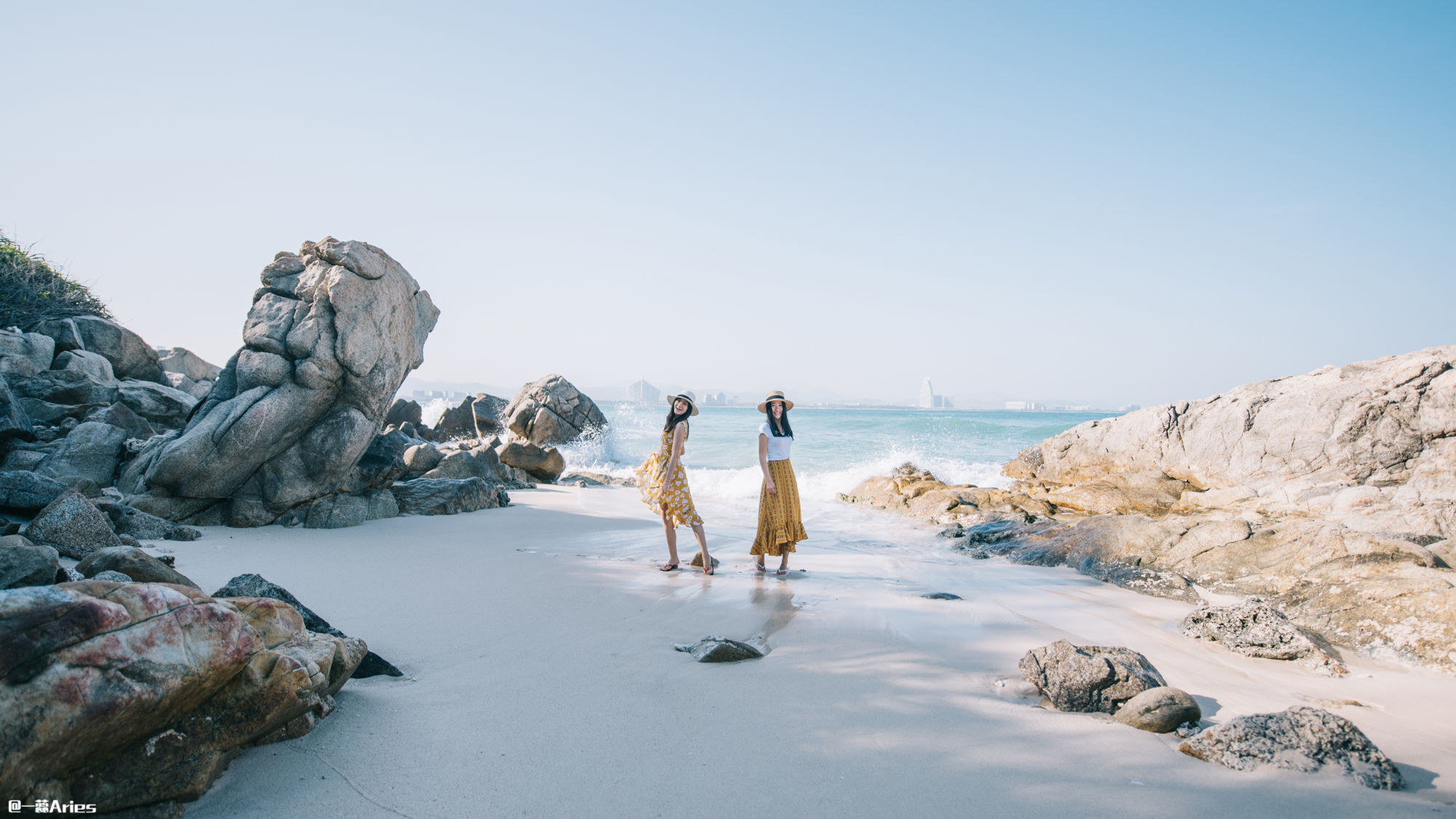 三亚旅游业恢复正常了吗,三亚旅游业恢复到旺季的火爆视频