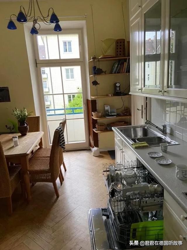 德国25岁小伙子坐拥3套房产日常生活让人看哭了