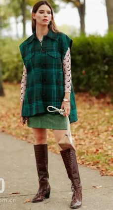 过膝靴时尚潮流,适合春天穿的长筒过膝靴