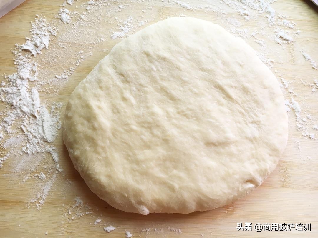 商用披萨（510）为什么我的冷藏发酵披萨面团会有大气泡？