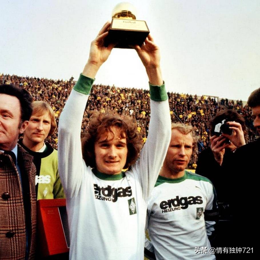 绝代双骄梅西c罗纪录片,历届金球奖得主梅西