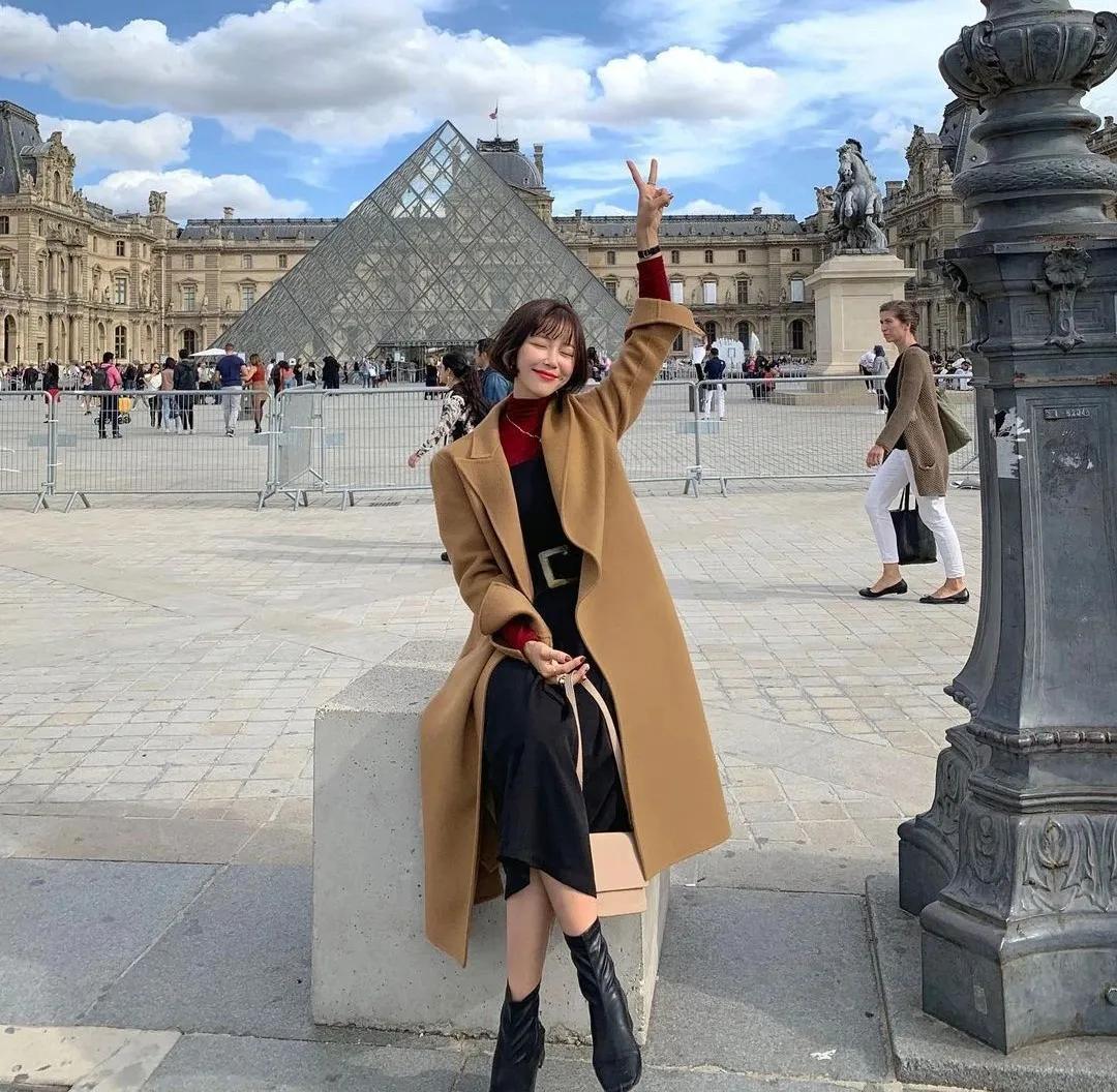 冬款大衣搭配连帽毛衣,大衣内搭毛衣裙冬中长款