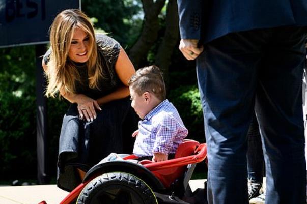 美第一夫人获评2020杰出女性，被称：优美高雅出色，代表美国形象