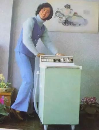 泪目年轻人,泪目新一代青年