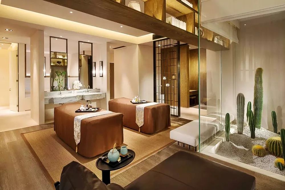 索菲特酒店颜值巅峰之作,《流浪地球》男主吴京都去佛山打过卡