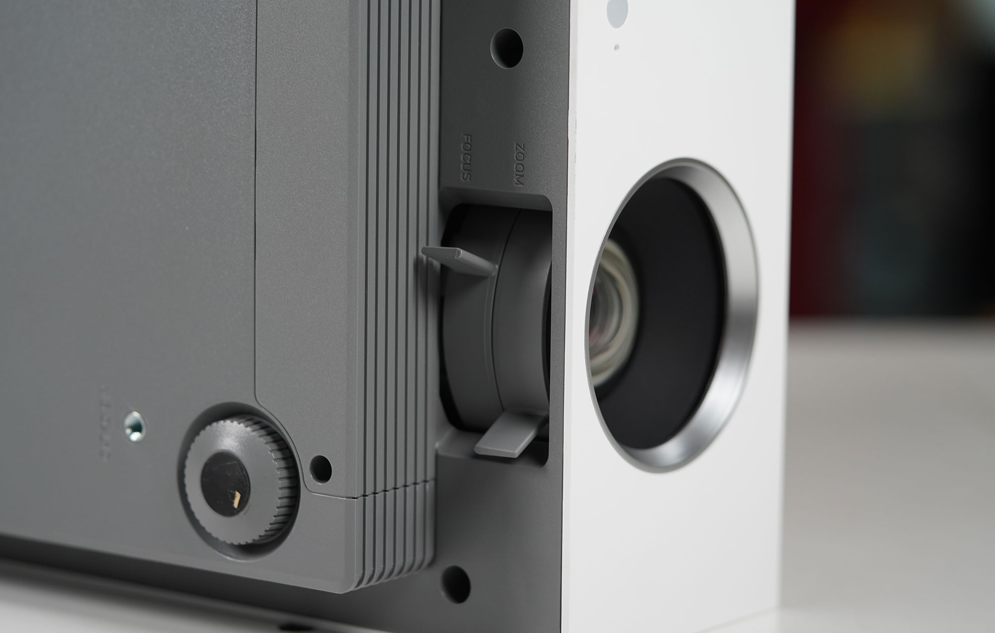 lg投影仪5000流明以上,投200寸需要多少流明投影仪