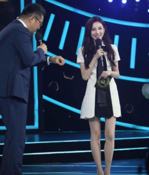 马凡舒：央视最美女主持，堪比王冰冰，被誉为“董卿接班人”